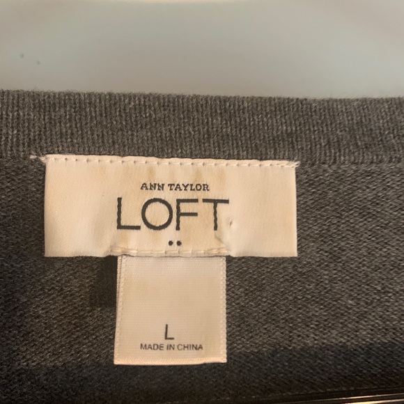 Ann Taylor Loft Ruffled Sweater Gray L - Picture 4 of 4